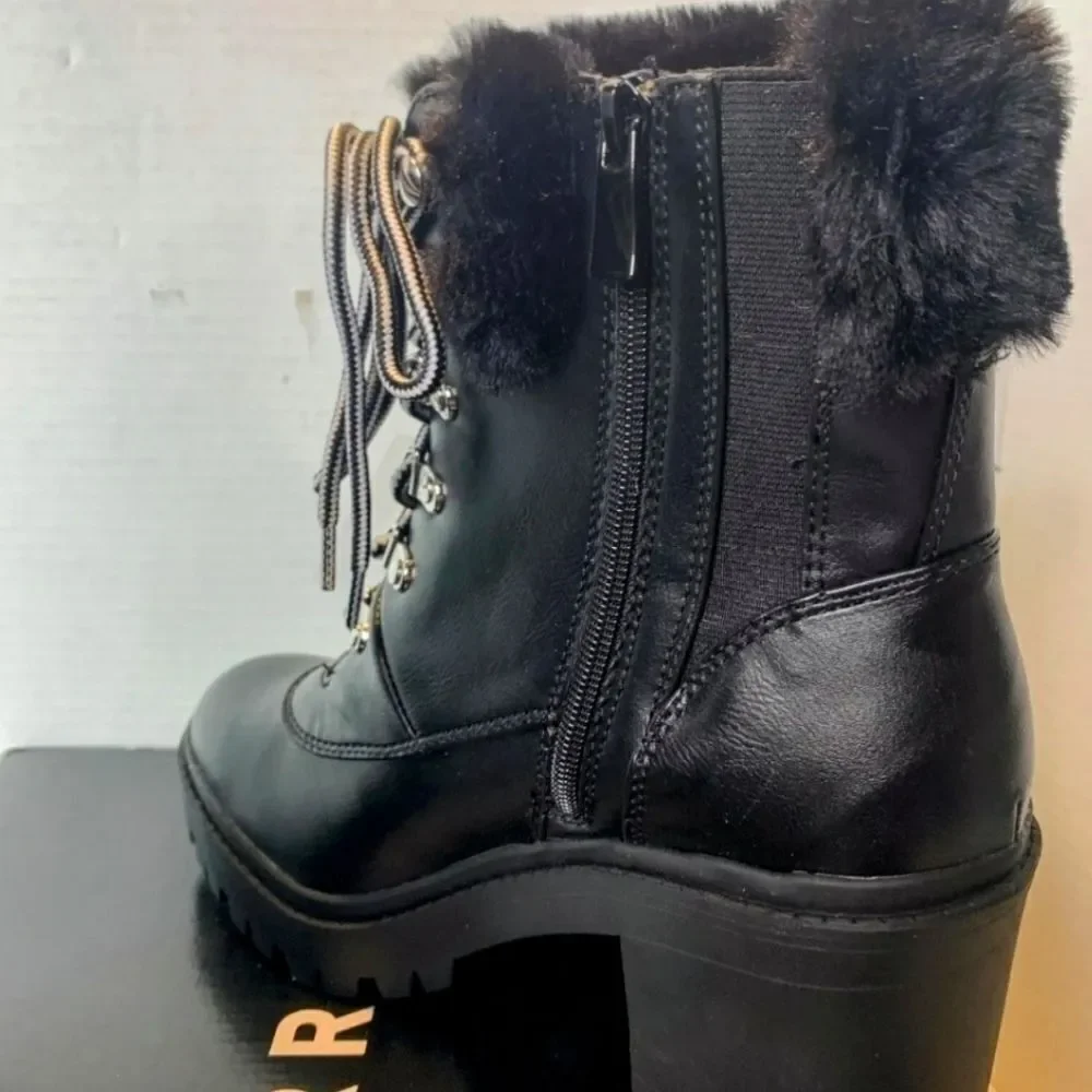 TORRID Extra wide black warm fur chunky winter Bootie (WW) 9.5 W NEW IN BOX